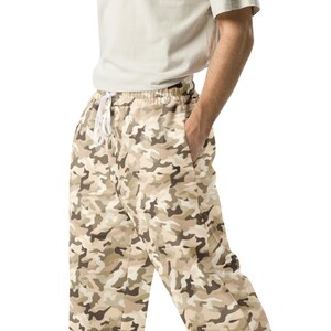 Camouflage Printed Joggers, AOP Camo Military Streetwear Jogger Pants, Casual Gym Workout Joggers Trouser, Loungewear, Unisex, Camo Clothing