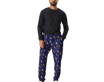 Universe Moon Stars Print Men's Joggers Pants with Pockets, Outer Space Celestial AOP Slim Fit Joggers, Streetwear Sweatpants, Gift for Him