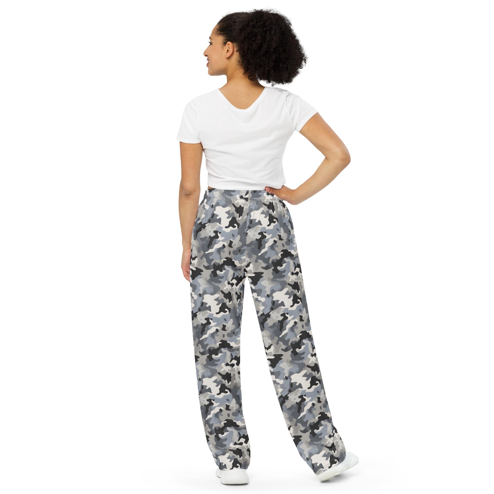 Grey Camouflage Printed Wide Leg Pants, AOP Camo Military