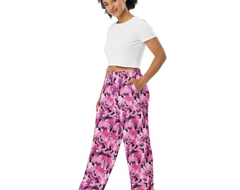 Pink Camouflage Printed Wide Leg Pants, AOP Camo Military Streetwear PJ Pants with Pockets, Lounge and Sleepwear, Palazzo Pants, Unisex