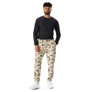 Shark Camo Printed Slim Fit Mens Joggers, Camo Military Streetwear Yoga Pants, Gym Workout Fitness Joggers Sweatpants with Pockets, XS-3X