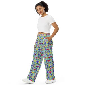 Tulip Flowers Print PJ Pants, Aesthetic Floral AOP Loungewear Wide Leg Pants with Pockets, Hippie Pants, Botanical Loose Rave Pants, Unisex