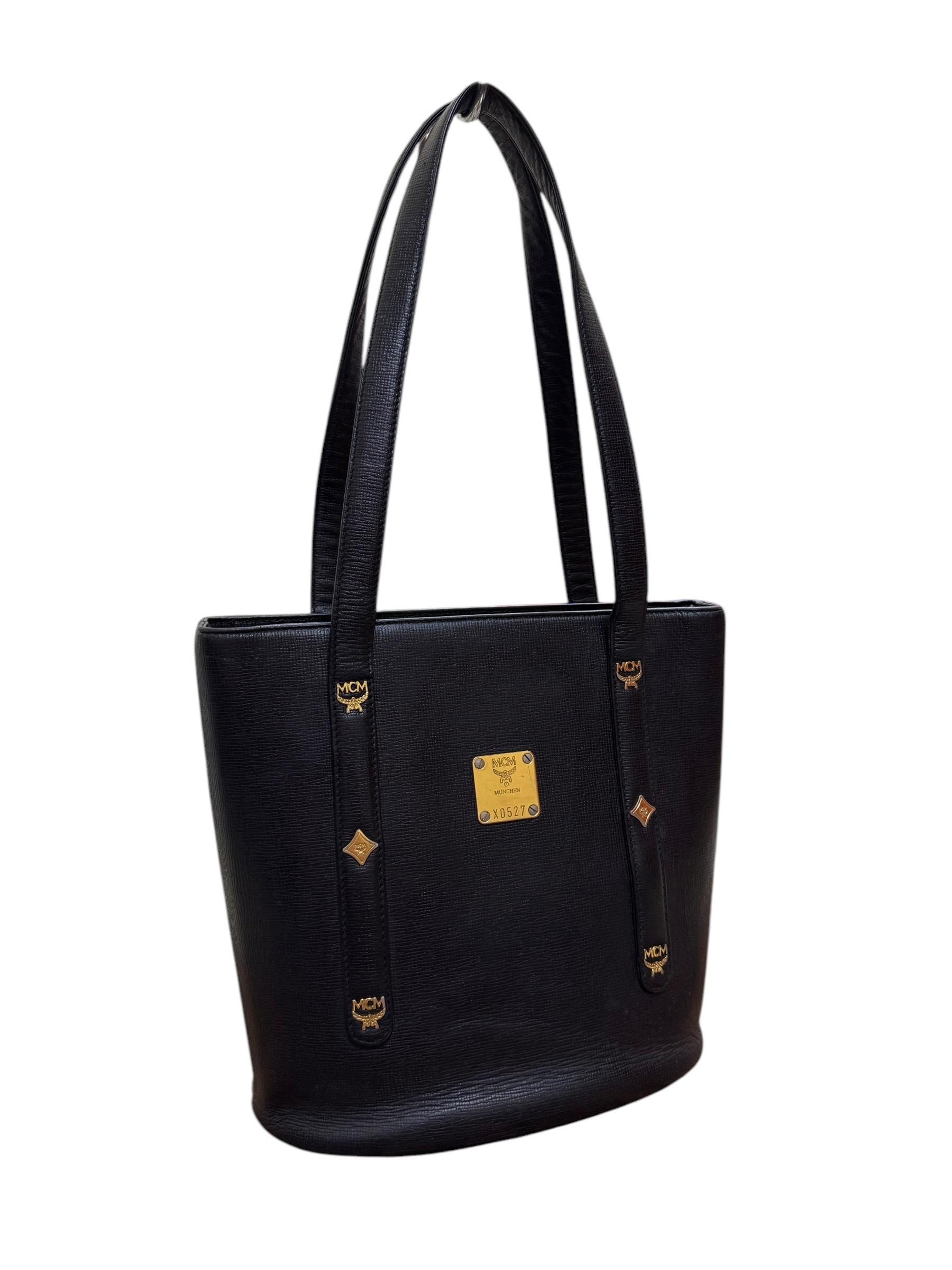 MCM ミニバック ポーチ ヴィンテージ Shoulder & Crossbody Bags | MCM® JP