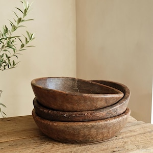 Handsnidad vintageskål i trä | Rustik serveringsskål i teak | Wabi Sabi köksinredning | Bordsdekor i lantlig stil