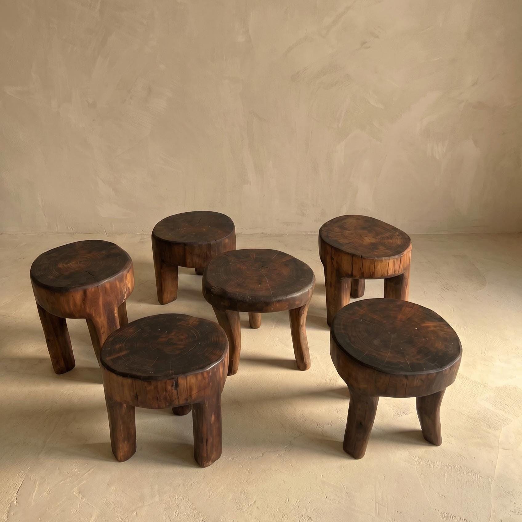 アフリカン　スツール　アンティーク ラウンドヴィンテージアフリカンセヌフォスツール - Etsy 日本