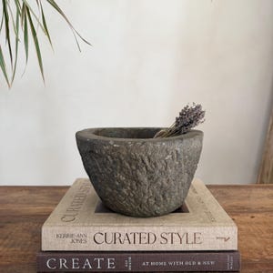 Jardinière antique en pierre lourde | Bol en calcaire sculpté à la main