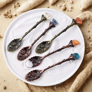 Raw Crystal Tea Spoon | Gemstone Witch Spoon | Healing Crystal Collection | Vintage Style Copper Crystal Witchy Gift | Apothecary Spoons