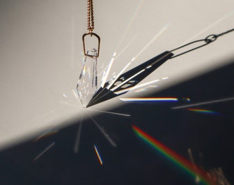 Colar com Cristal Prisma, Prata de Lei ou Ouro Laminado, Criador de Arco-Íris