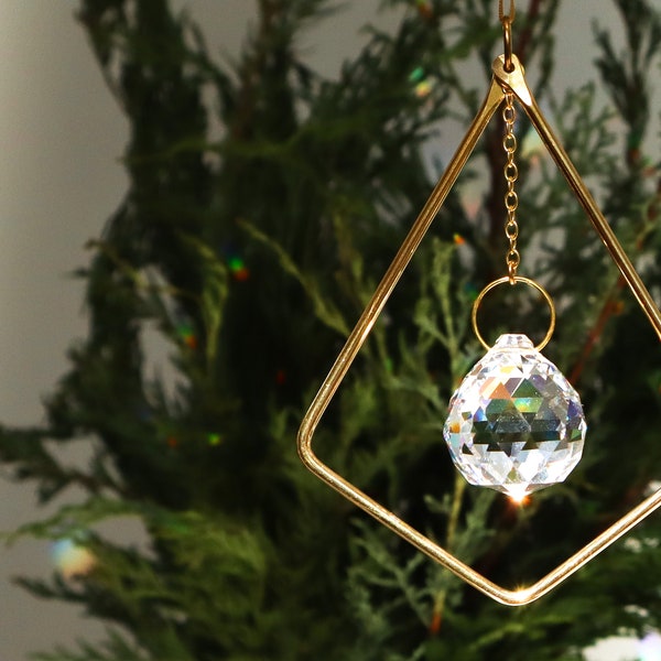 Prisma Ornament - Diamond