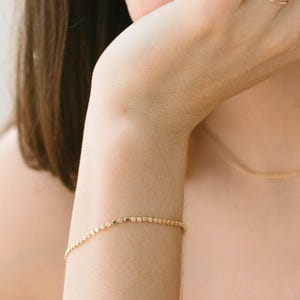 Gold Disc Bracelet, 14kt Gold Filled, Gold Coin Chain Bracelet, Dainty Gold Filled Bracelet