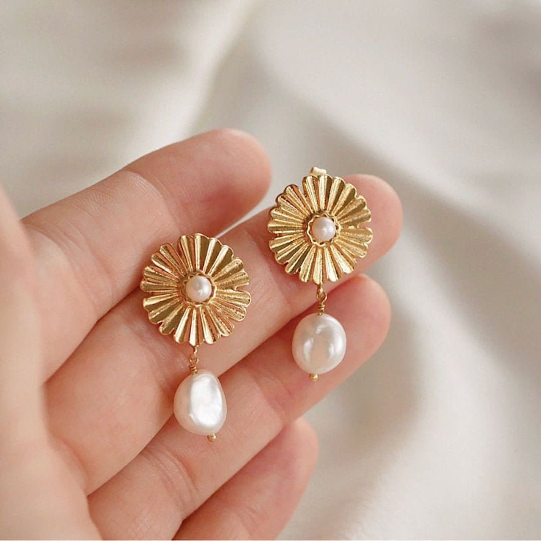 Vintage Chanel Pearl Drop Earrings  Chanel stud earrings, Pearl drop  earrings, Chanel pearls