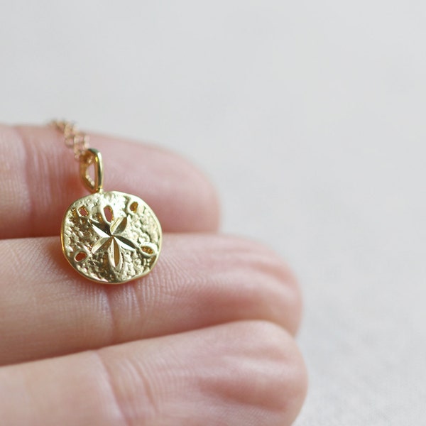 Gold Sand Dollar Necklace | 14kt Gold Filled | Sand Dollar Jewelry