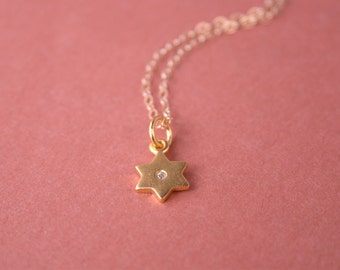 Collier étoile de David en or vermeil 24 ct et diamant