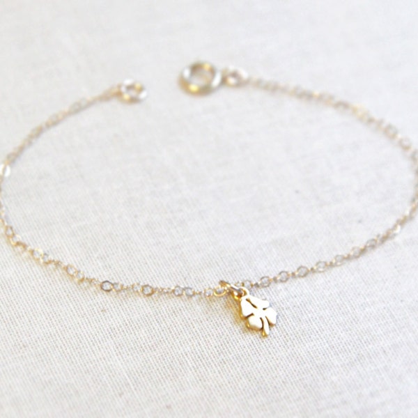 Four Leaf Clover Bracelet | Tiny Lucky Charm Bracelet in Gold or Silver