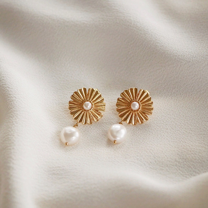 Pearl Drop Earrings Flower Earrings Daisy Pearl Drops Gold and Pearl Earrings Floral Earrings image 4