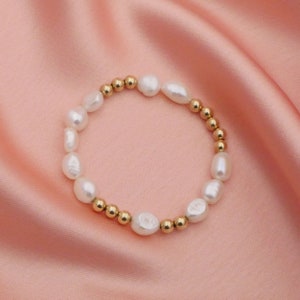 Baroque Pearl Bracelet: 14kt Gold Filled Beaded Stretch Jewelry
