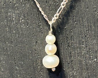 Vintage Handmade Fresh Water Pearls Sterling Silver Necklace Three Graduated Fresh Water Pearls on a Figaro Sterling Silver Chain - New