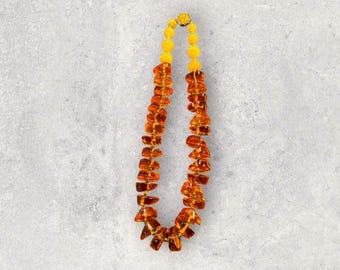 Vintage Bakelite Beaded Necklace - Amber and Yellow Beads 22.5 inches Art Deco Costume Jewelry