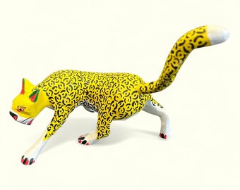Gerardo Ojeda Wood Cheetah Hand Carved & Hand Painted Figurine Oaxaca Mexico 5 inches