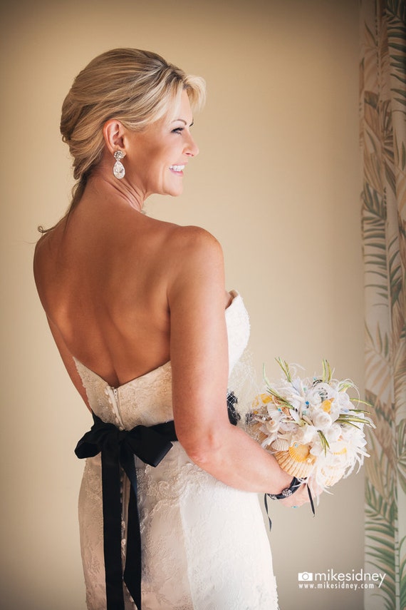 Beach Wedding Lace White and Pearl Seashell Bridal Bouquet with Aqua Teal Accents - Original one of a kind design Il_570xn