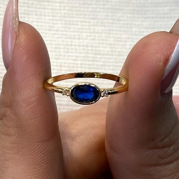 14k Solid Gold Sapphire Ring / Oval Shape Sapphire Ring with Round Diamond / Sapphire Birthstone Ring / Dainty Stacking Ring / Birthday Gift