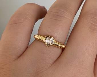 14k Solid Gold Heart Diamond Ring / Beaded Band Promise Ring / Minimalist Gold Ring / Anniversary Gift / Gift for Her Mom Girlfriend