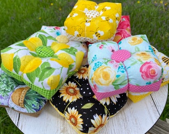 Pincushions for sewing, boxy pincushions, bee themed pincushion, lemon themed pincushion, pincushions for makers, pincushions