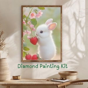 Kit di pittura a diamante Baby Bunny – Adorabile coniglio che mangia fragole – Fai da te Full Drill Cute Animal Nursery Art