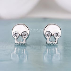 Gothic Skull Stud Earrings For Women Tiny Skull Stud Earrings Halloween Statement Jewelry Earrings