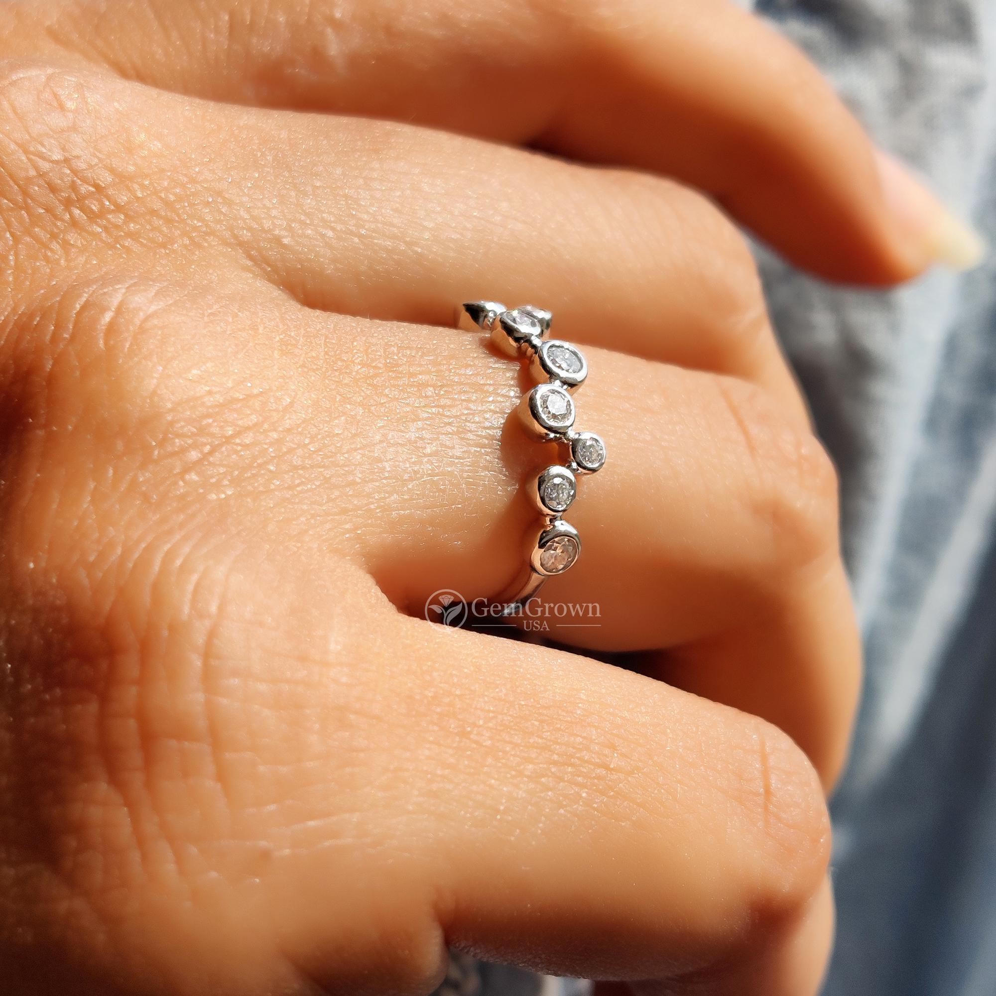 14kt リング Zigzag Moissanite Ring, Women's Round Cut Bezel Set - Etsy