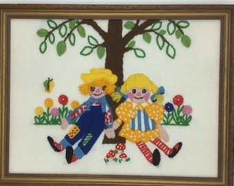 Vintage Raggedy Ann Crewel Picture, Framed Vintage Raggedy Dolls Crewel Embroidery Picture, 1975 Crewel Needlework Framed Wall Picture