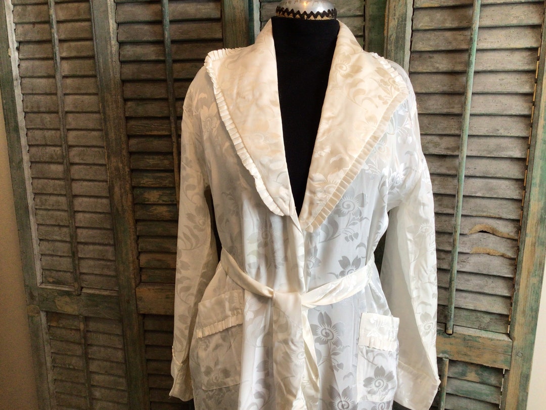 Vintage Robe From Japan, 1950s Japanese Women’s Robe, Cream Floral Mid ...