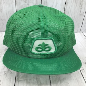 Vintage Pioneer Seeds Logo Patch on a Richardson 112 Trucker
