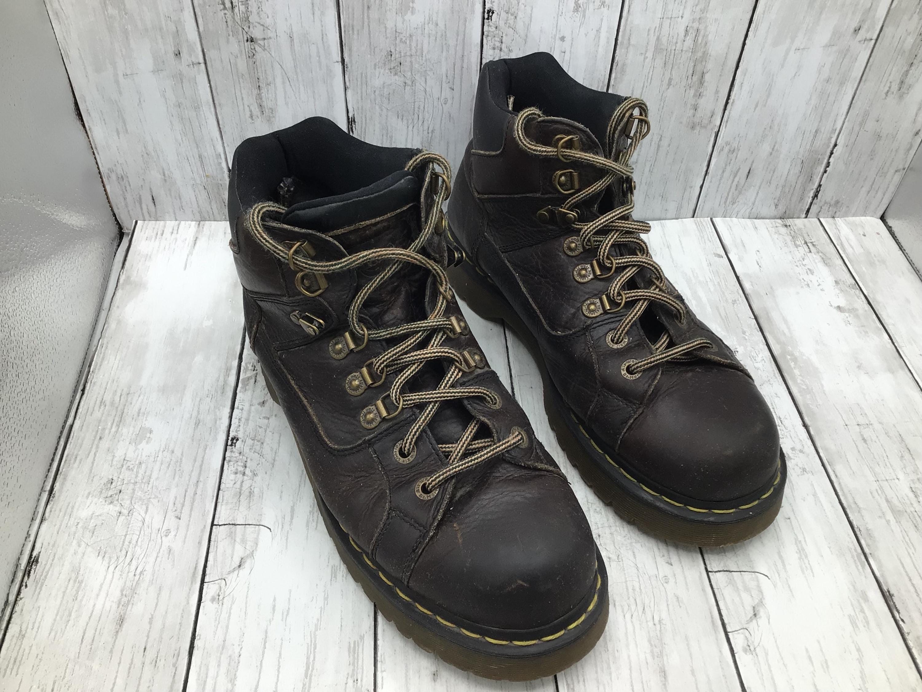 Dr. Martens Chester Light Brown Chukka Boots Men\'s Size 11 Leather Ankle Boots Dr Martens Crewson Chukka Boots in Tan, | Mercari main image 2