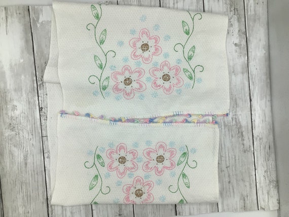 Vintage Embroidered Dresser Scarf Set of 2, Embroidered Flowers Tablerunner, Vintage Embroidery Linens, Vintage Home Decor, Bedroom Decor - Etsy Vintage Embroidered Dresser Scarf Set of 2, Embroidered Flowers Tablerunner, Vintage Embroidery Linens, Vintage Home Decor, Bedroom Decor - Etsy