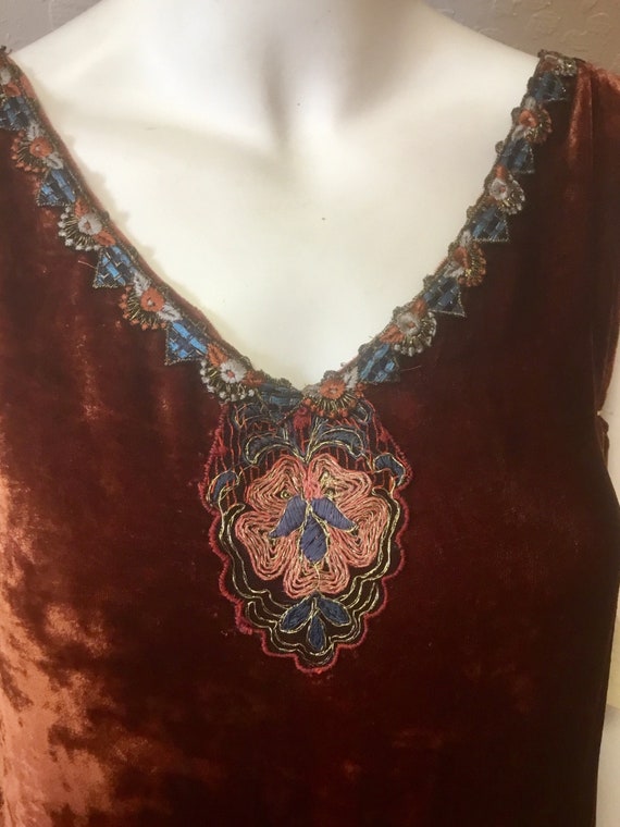 Sold 1920’s silk velvet flapper dress with embroi… - image 10