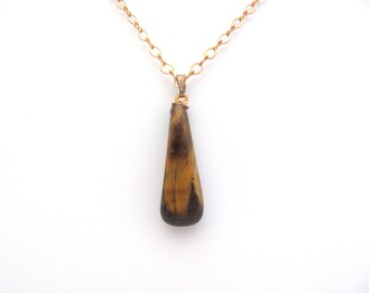 Tigers Eye Necklace Brown Agate Stone Pendant Gold Plated Chain Lobster Clasp Grannycore Cottagecore Grandma CoreNecklace