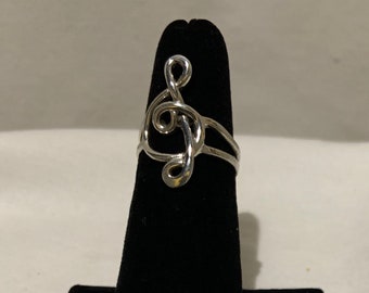 Small Sterling silver Music Note ring