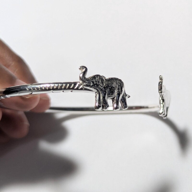 Elephant Chef Bracelet main image 1