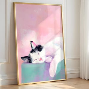 Impresión moderna de gato rosa durmiendo, arte para habitación infantil, póster infantil en tonos pastel, ilustración de animal en tonos pastel, regalo perfecto para ella.