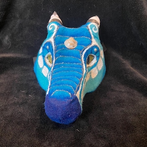 Shiny Sea Dragon Mask