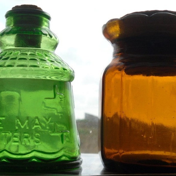 VINTAGE  Wheaton  LIGHTHOUSE  Bottle GREEN  glass amber wheaton light house style jar