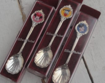 Vintage Mickey Minnie Mouse Donald Duck Collector Spoons