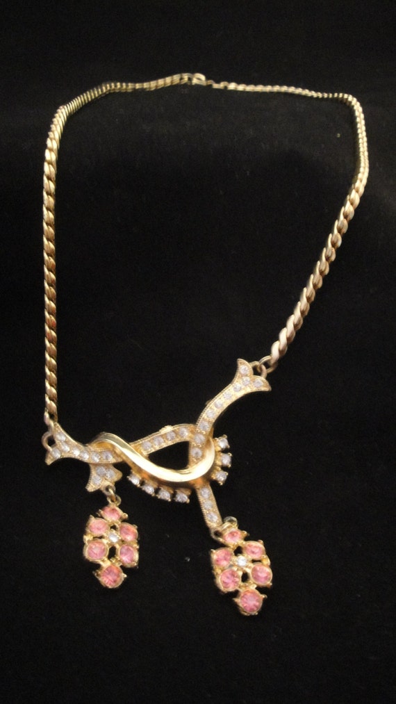 Vintage Gold Tone Pink Rhinestone Necklace