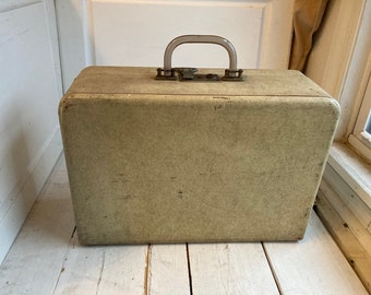 Vintage Cream Suitcase Train Case Trip Taker Lucite Handle