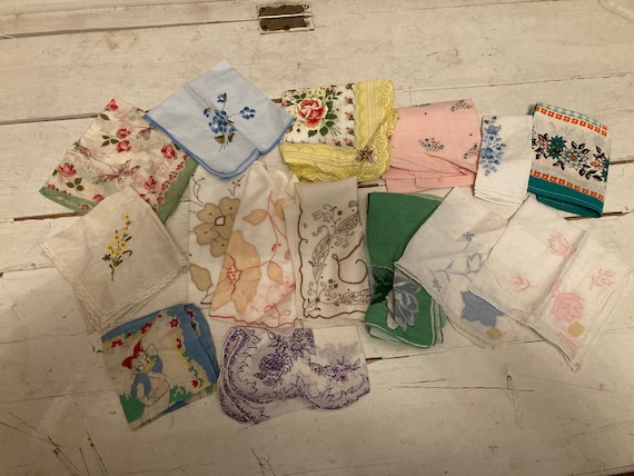 Vintage Handkerchief Linen Cotton set of 15 Embro… - image 1