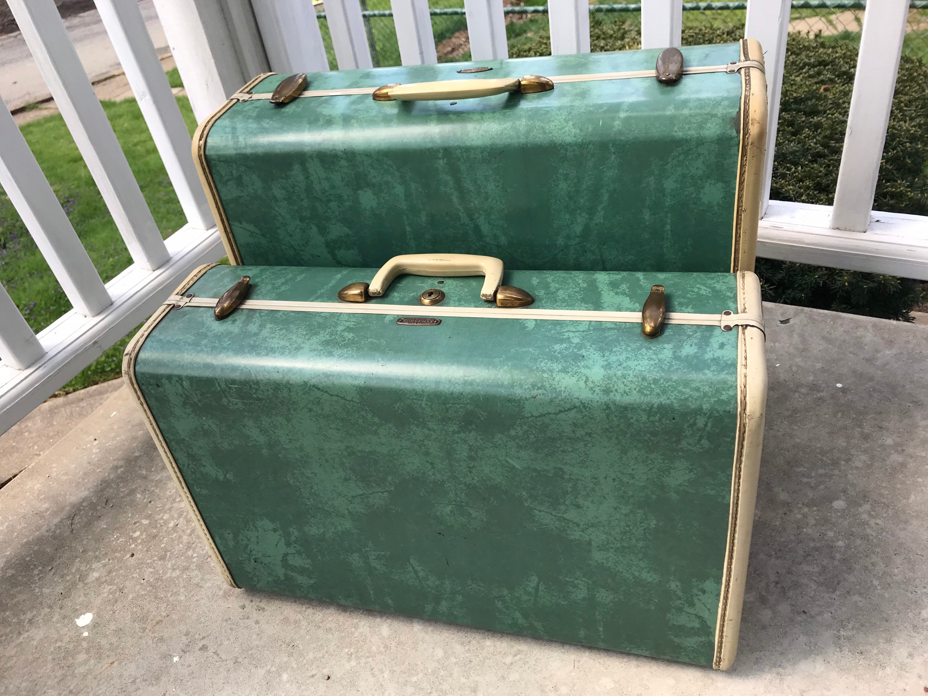vintage samsonite hard shell suitcase