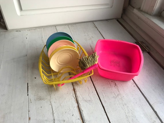 Vintage Susy Goose Dish Washing Set Plates Bin Rack Brush 