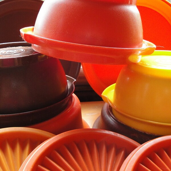 Vintage Tupperware Bowls Lids Harvest Colors 10 pc set