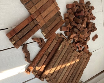 Vintage Lincoln Logs Building Toy 86 Pieces American